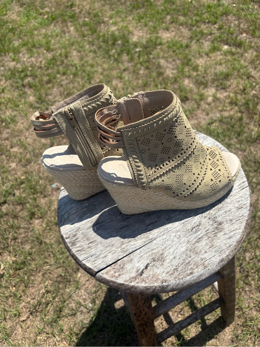 Very G Laser-Cut Espadrille Wedge Sandals - Tan
